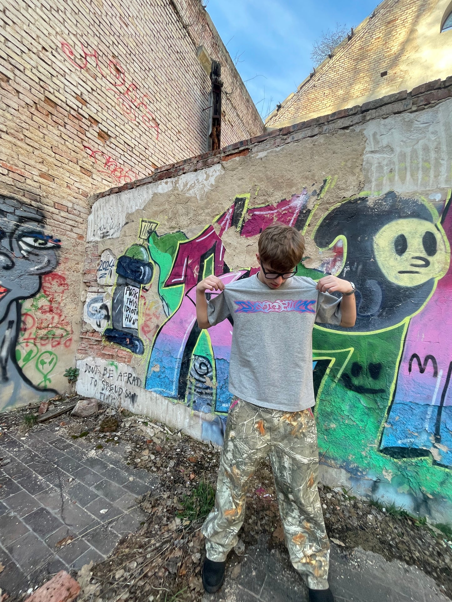 DYSTOPIUM TEE