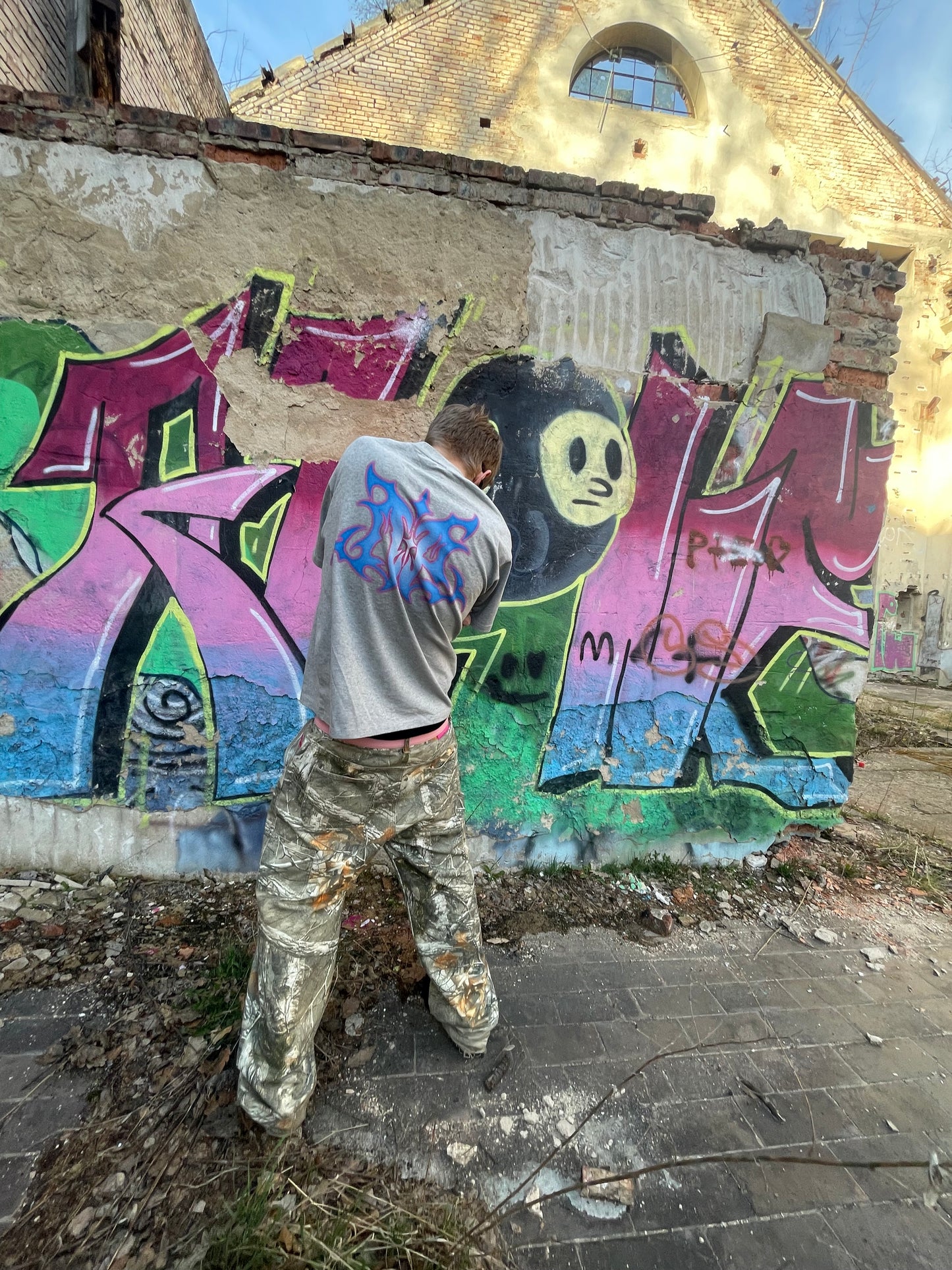DYSTOPIUM TEE